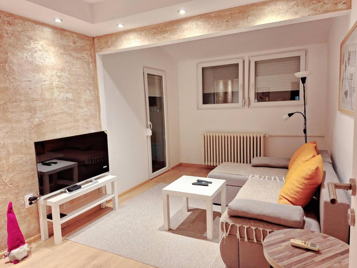 Apartment Max Arena