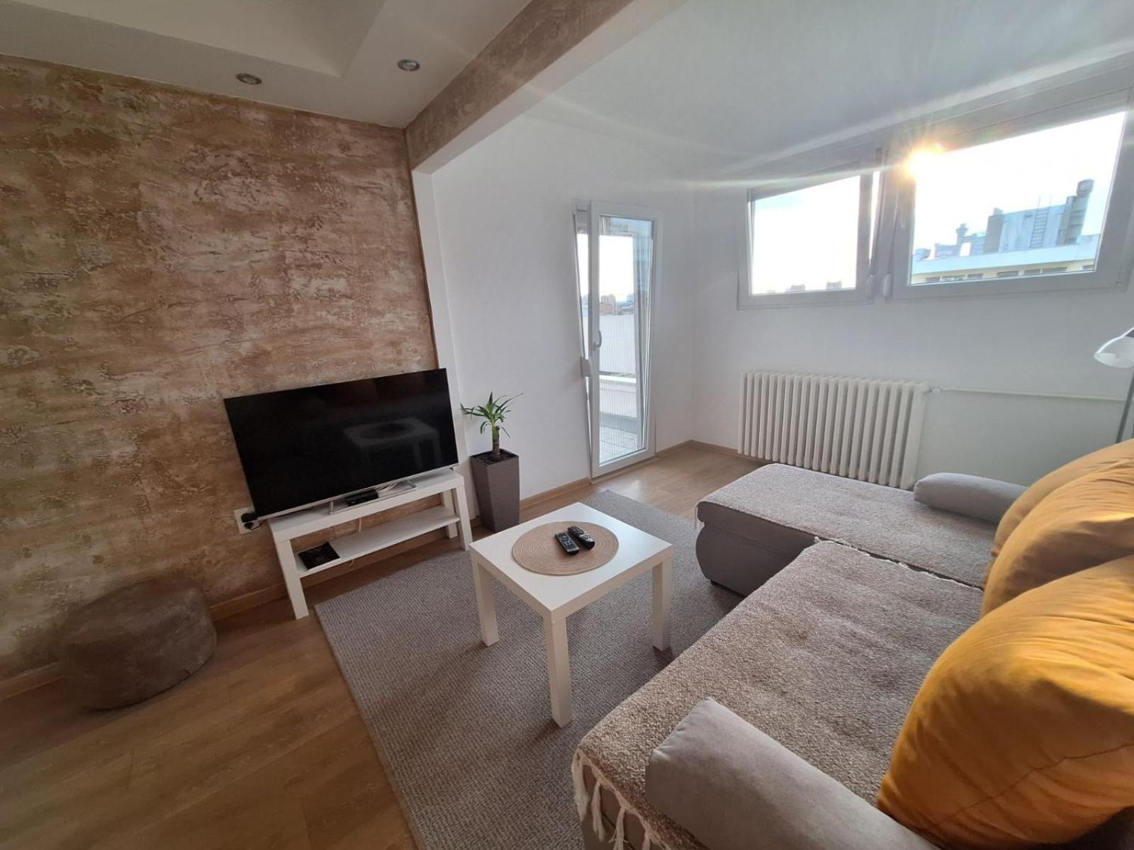 Apartment Max Arena
